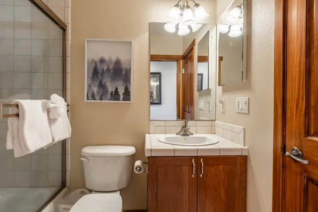 Bathrooms photo 1