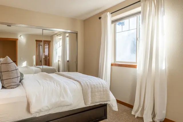 Bedrooms photo 12